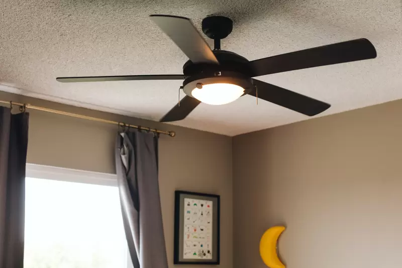 How Long Can a Ceiling Fan Run Continuously